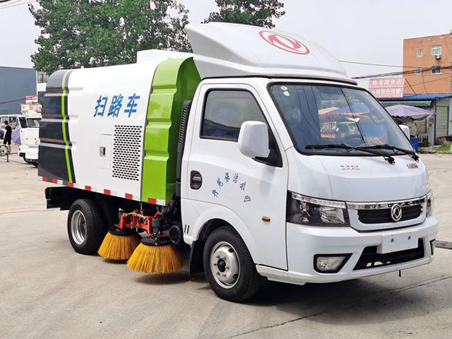 東風途逸小型國六掃路車