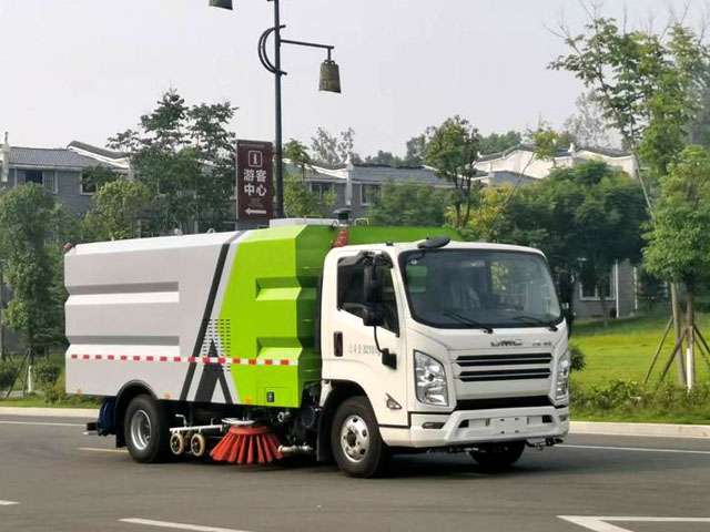 江鈴凱銳國(guó)六洗掃車