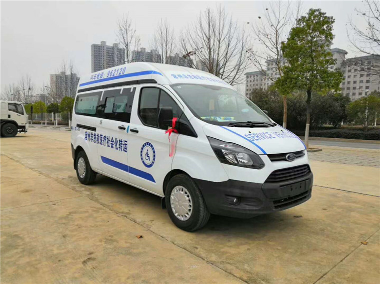 福特新全順V362病人轉(zhuǎn)運車(短軸中頂)