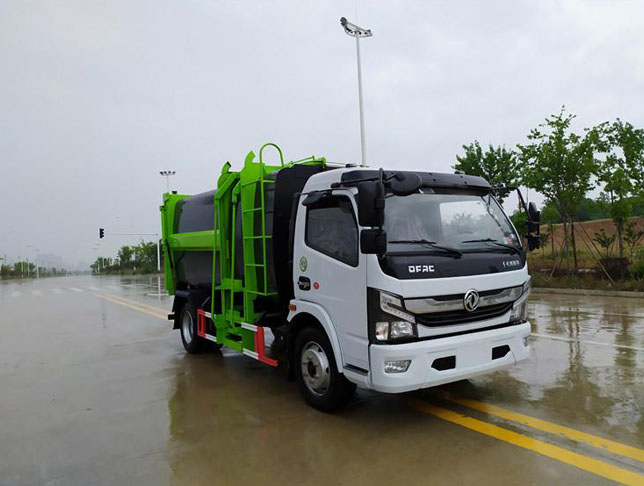 東風(fēng)多利卡國(guó)六掛桶垃圾車