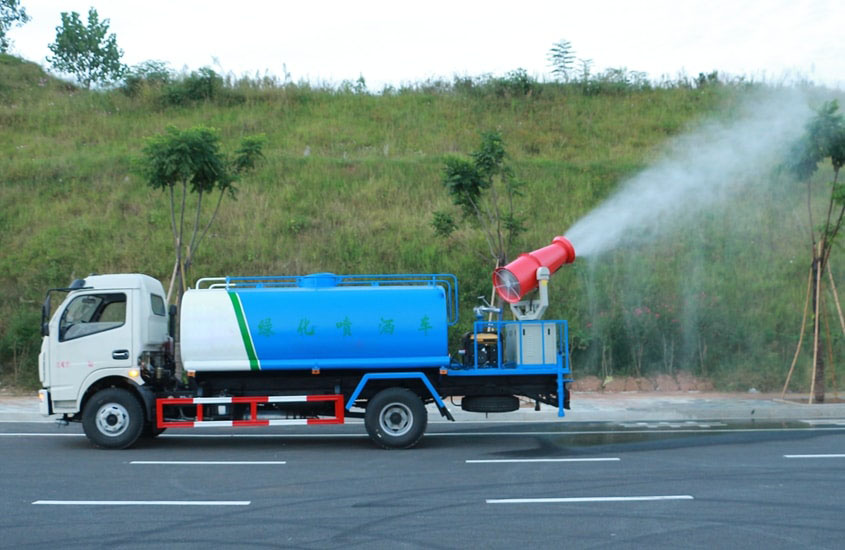 5噸江鈴灑水車(chē)高炮功能演示