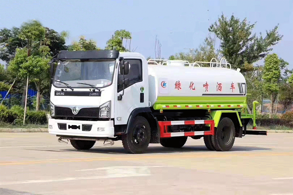 新品國(guó)六東風(fēng)大福瑞卡9.2方灑水車(chē)